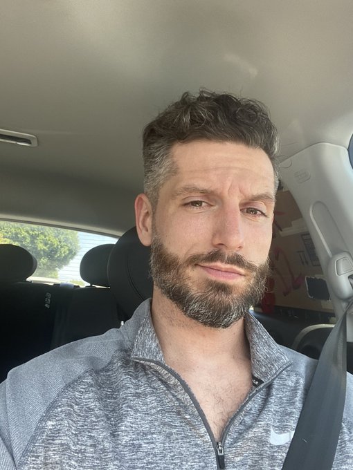 Human again. https://t.co/9rUW33Qa4G