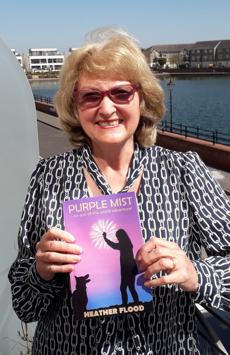 marielavender1's tweet image. Check out an #interview with @Songlalala on #WritModAge today, and learn about Heather&apos;s #middlegrade #fantasyadventure PURPLE MIST! bit.ly/2AZpv0Y

#mondayblogclub #scifibooks #fantasyreads