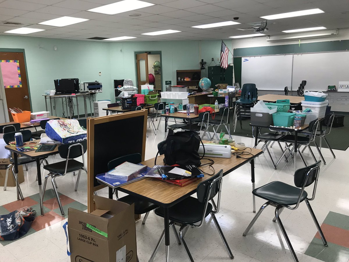 You guys... I’m just a little concerned with this mess 😂 It’s SLOWLY but surely coming together! #classroomsetup #spiritbelieves #firstyearteacher