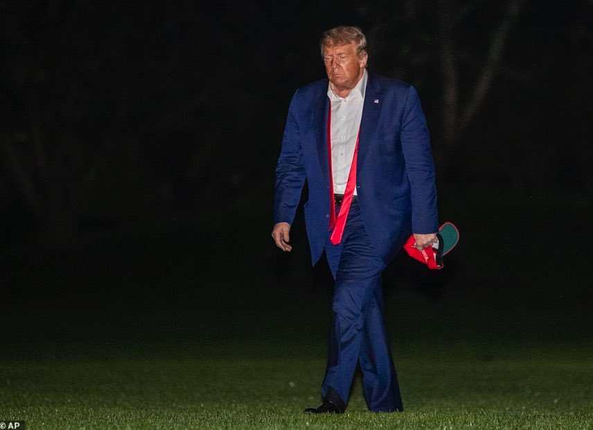 daviddunn177's tweet photo. @ProjectLincoln @realDonaldTrump @FoxNews @BretBaier All he’s done is replace existing fence.

If Donald Trump was truly building the wall, he would have kicked it off with a big “Build the wall” rally at the border in an arena for 19,000 people where only about 6,000 show up.

#DonTheCon #EmptysburghAddress #inners #Maddow #MSNBC https://t.co/ofjQmZeiOj