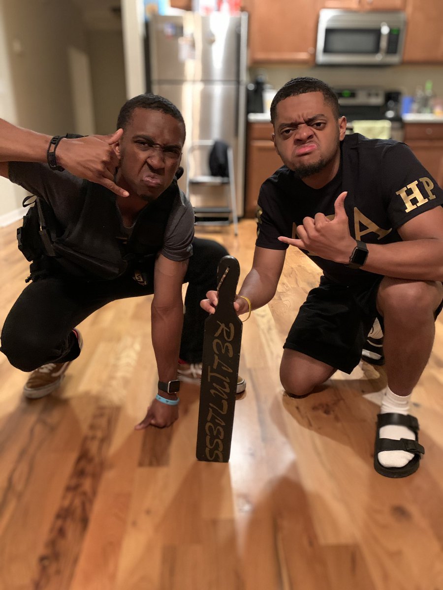 Nigel_Farmer912's tweet photo. ΑΦΑ ΗΡ ❄️🤙🏾
#LLHP
COVID-19 tried its best, went in and became an IMPROV1SER and found my way on the other side! #ACE #C1UB https://t.co/gLnddeSsST