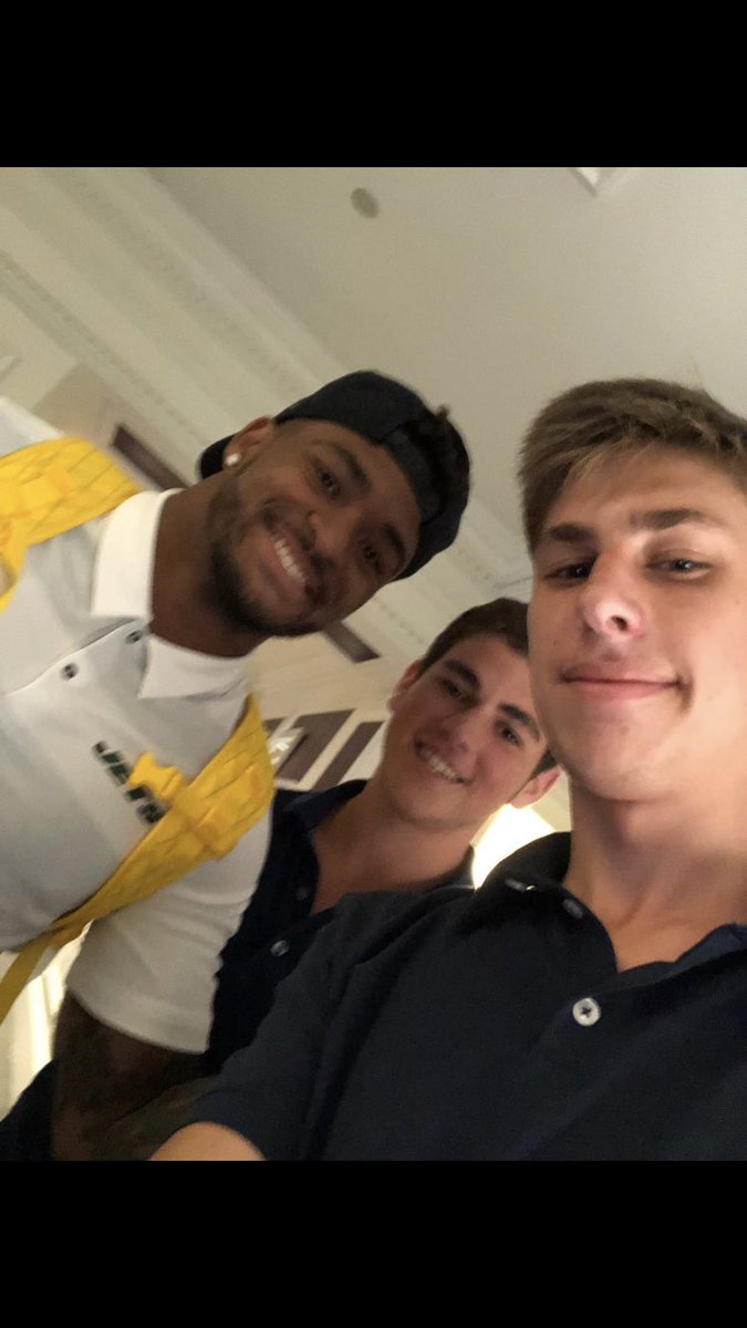 Jonnythepunter_'s tweet photo. @Prez cmon man. You don’t have to do this.We still love you. Cmon man carry us.We need ya @Prez #jamaladams.Never forgot how happy u made me https://t.co/mu5UllGJPP