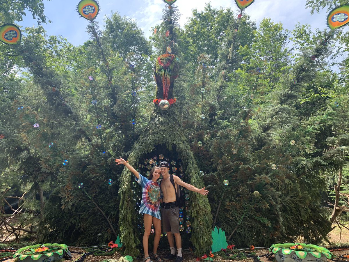 jashley1211's tweet photo. another appreciation post for this sweet boy. @tmdean26 you have a way of always making me feel safe, happy, comfortable, and loved. this type of love is something that i have searched my whole life for. i love you endlessly and all of the laughs/memories we share 💗 https://t.co/EMCuSYBeRa