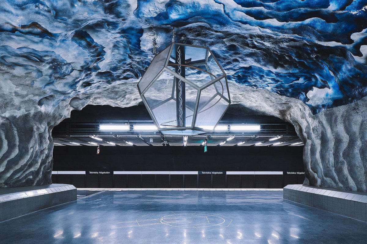 WIRED's tweet photo. Stockholm’s metro—or tunnelbana as the Swedish call it—bills itself as “the world’s longest art exhibition” - that’s no exaggeration. Since construction began in 1950, some 250 artists have decorated 94 stations across 68 miles of track https://t.co/MR1Jr2UWyp
📸 David Altrath https://t.co/VW6FgGTqh3