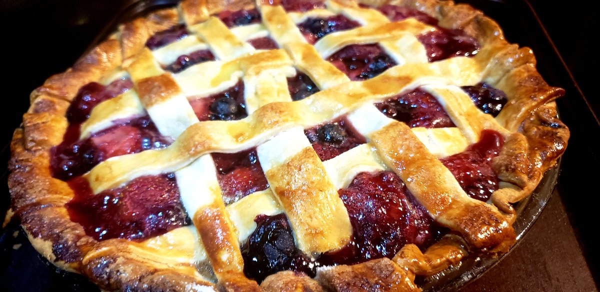 I need to work on my egg wash technique but not too shabby! pie Award