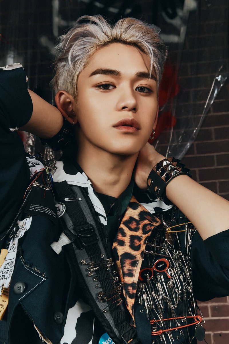 misulmoon's tweet photo. Lucas ✨
Did I do it right? 🥺
#WayV #TurnBackTime #turnbacktimewithwayv #NCT @NCTsmtown @WayV_official https://t.co/8DmnivcOfN