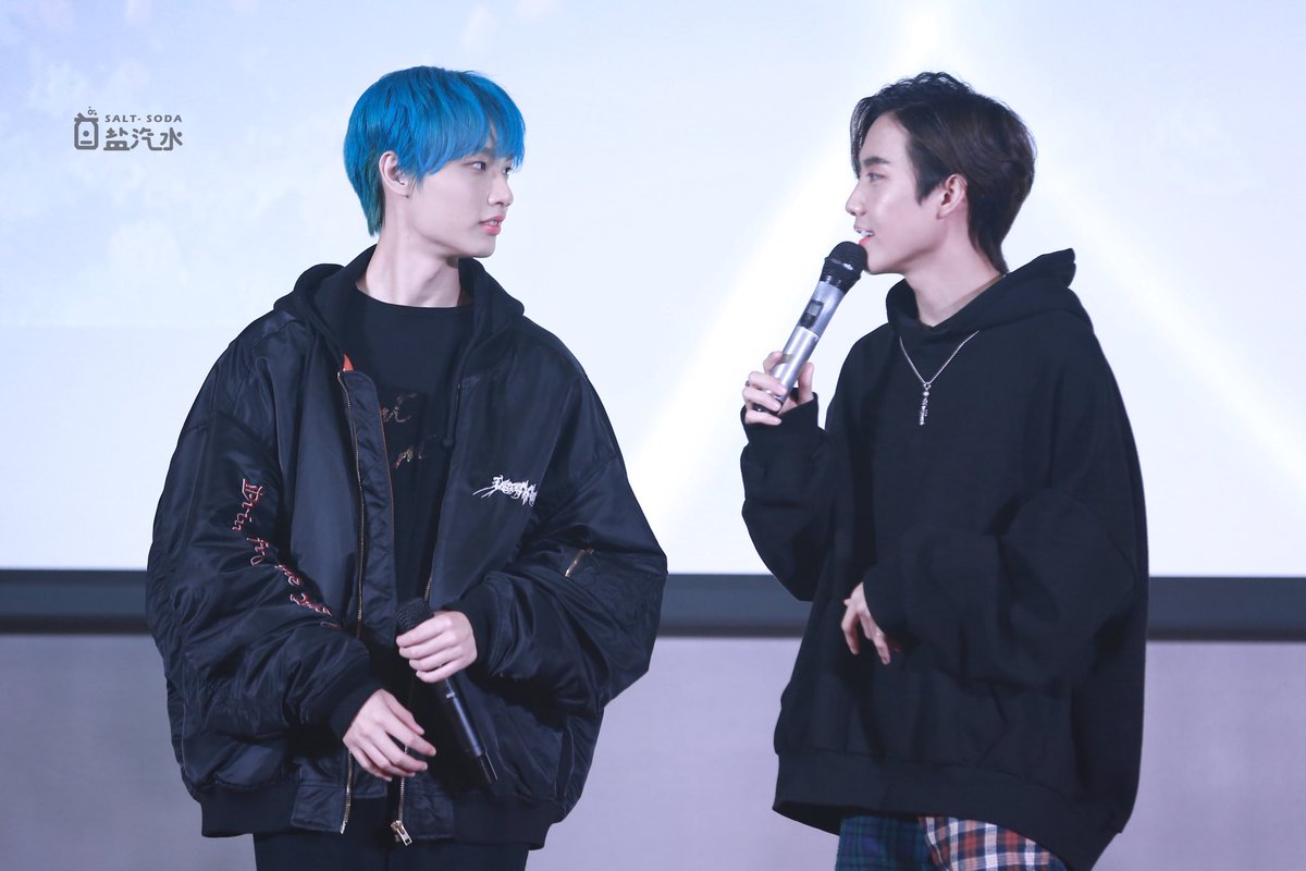 Mia__Tsai's tweet image. 就像愛　看起來　會那麼少
一定在等我們一起勇敢的尋找一起找到
#LBC2photoshoot
cr.logo