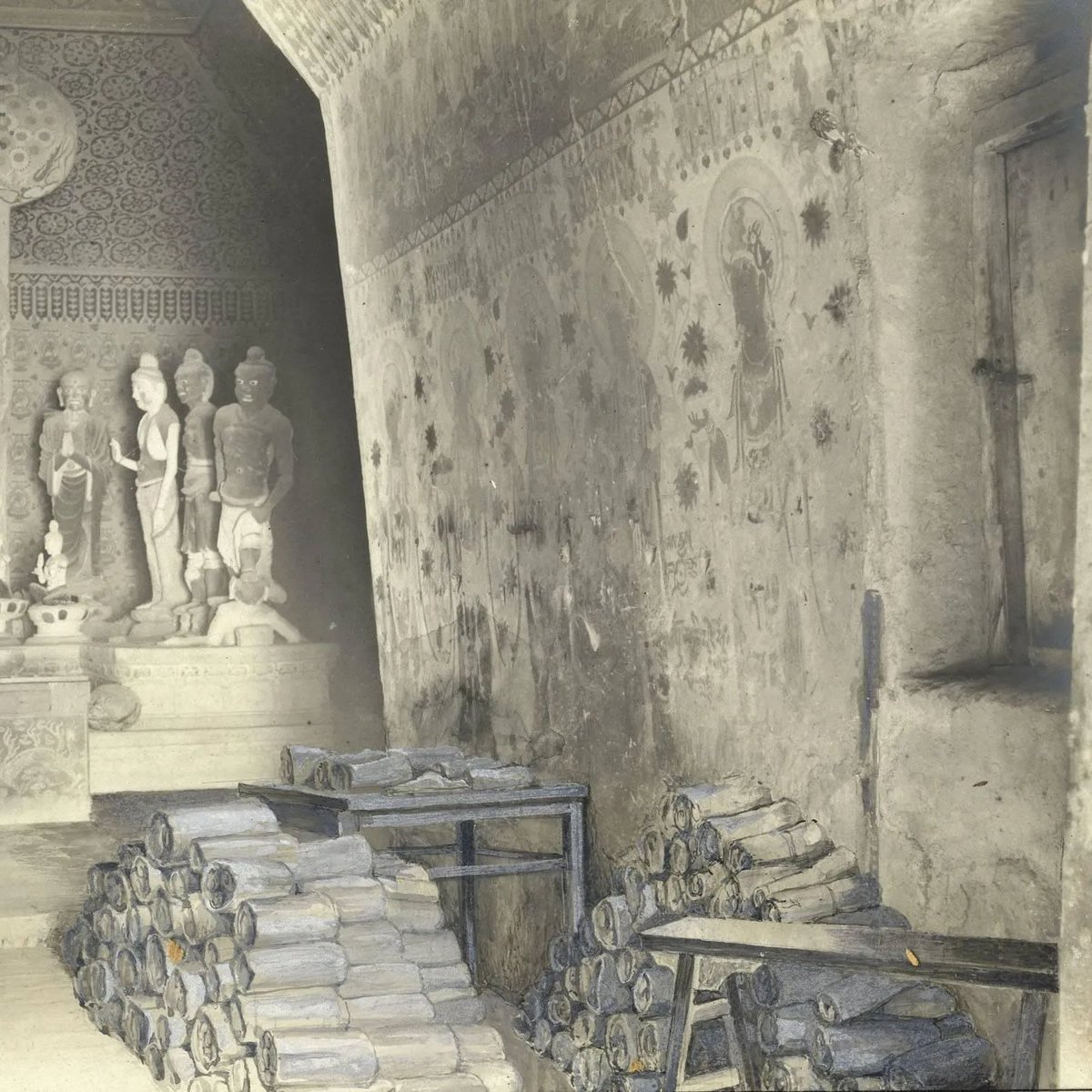 1900.6.22 A hidden “library” was found at Mogao Caves in Dunhuang. Sealed behind a wall ca. 1000 AD, it's packed with tens of thousands of manuscripts & paintings dating to as early as 4C AD. Most contents are Buddhist or in Chinese, but many of other religions & in non-Chinese: