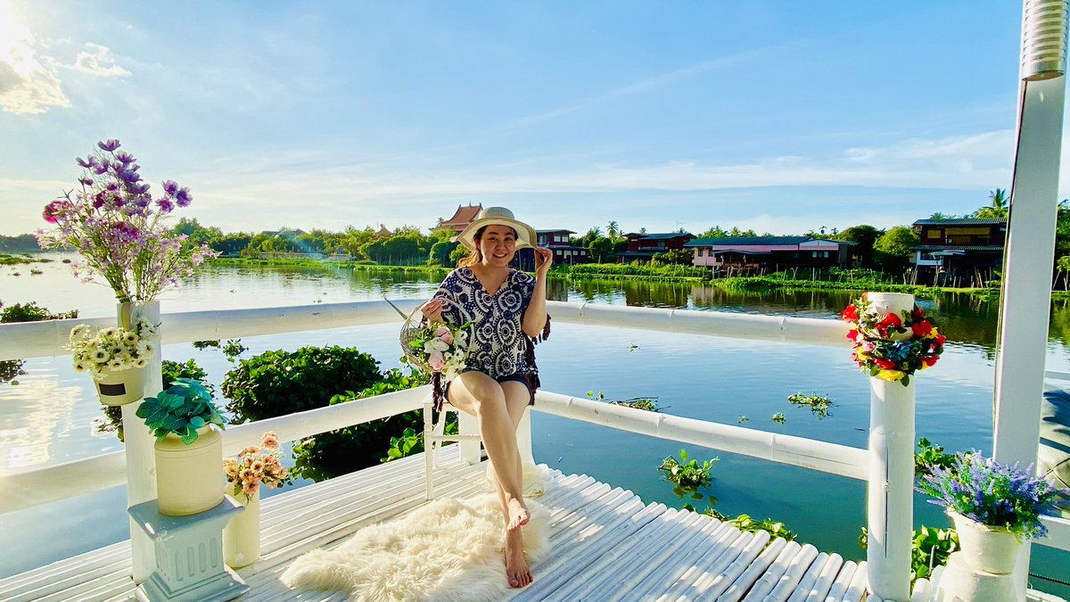 Chanee_Chobteaw's tweet photo. •Secret 3 Zones•
ร้านชิวริมแม่น้ำท่าจีน บรรยากาศเย็นสบายๆริมน้ำ มีอหารทั้งคาว, หวาน เหมาะทั้งกับเพื่อนและครอบครัว พิกัด: พุทธมณฑล สาย7 @reviewcoffeeth @ReviewAroii @mmkdishes #อร่อยไปแดก #chanee_chobteaw #ชะนีชอบเที่ยว https://t.co/11GO5zmwPV