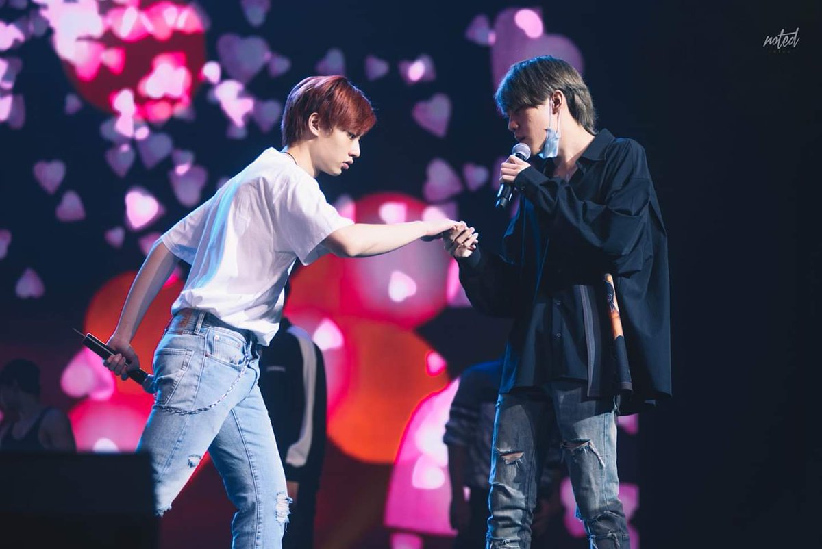 minminwith13's tweet image. 我是个俗气的人，见山喜山，见海喜海，承蒙你的出现，让我又骄傲了好多年。
#LBC2photoshoot
cr:logo