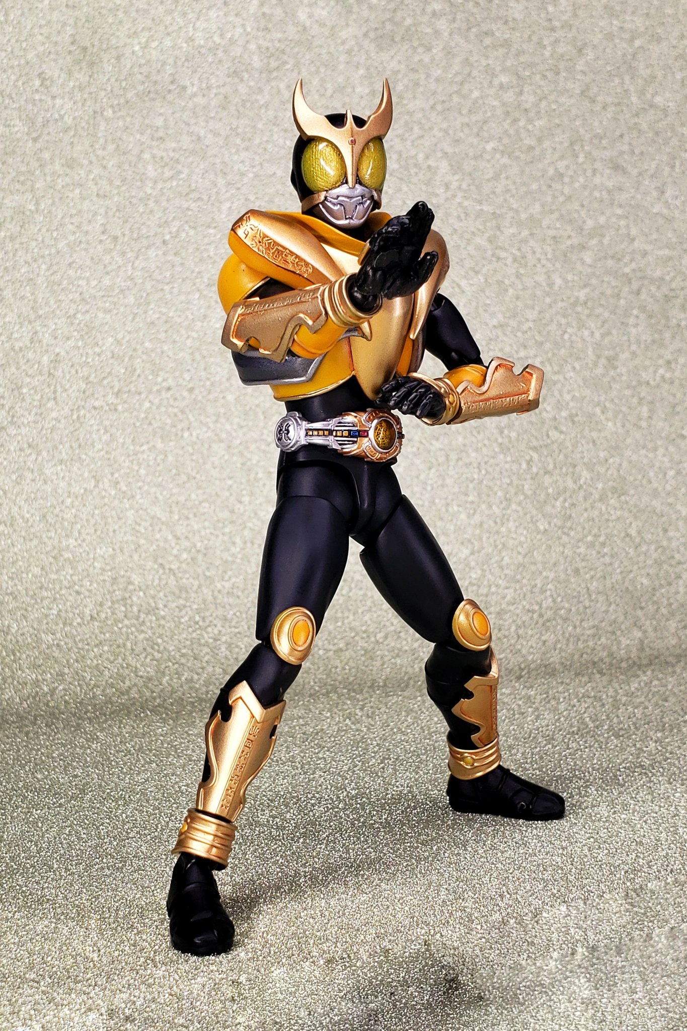 真骨彫　仮面ライダークウガ　ライジングフォーム3体セット 真骨彫製法S.H.Figuarts仮面ライダークウガ ライジングフォーム