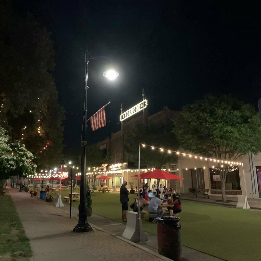 tmazzucco's tweet image. If you haven’t checked out Norwood’s #weekendsoncentral yet thats ok-tonight the Board of Selectmen voted to make it #SummeronCentral and keep the road closed and amenities out through July.  Wifi and sound system in the works.  Come check it out! instagr.am/p/CBwY-LIhKzF/