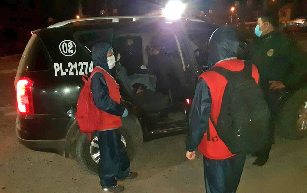 MimpPeru's tweet photo. #Ica | ¡Las 24 horas del día, listos para brindar atención! Nuestro Equipo Itinerante de Urgencia llega al distrito de Sunampe en Chincha, para ser el soporte de una adolescente que fue víctima de violencia por parte de su expareja. https://t.co/XPtToEqFMQ
