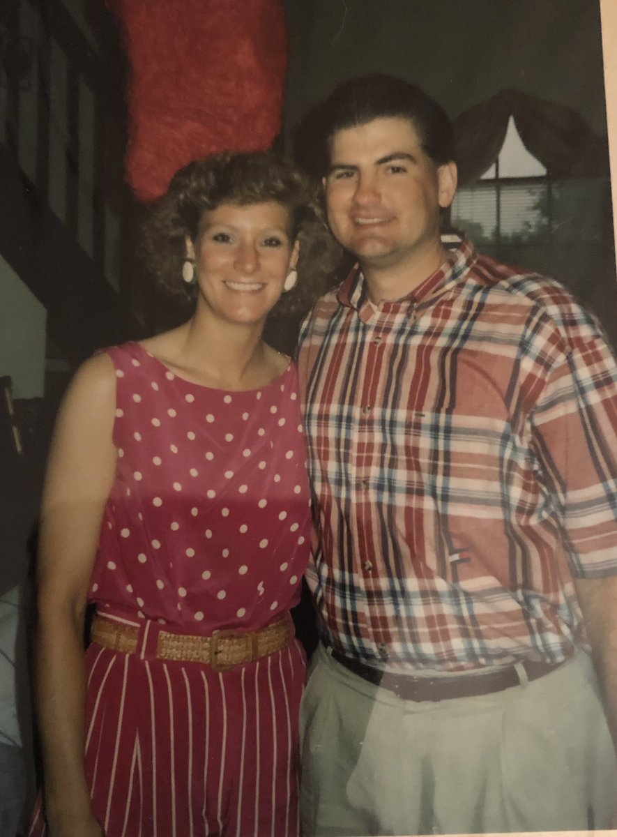 beckymc6's tweet photo. 29 years! Yay us! 💙 https://t.co/eHNThAzt4B