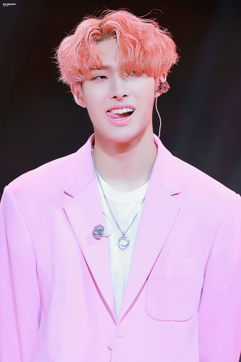 Mingi as Line 8:-used mainly for locals, lots of culture and tradition, family oriented-underrated but extremely important-Lotte World-the most beautiful line for the most beautiful boy— IT’S HOT PINK