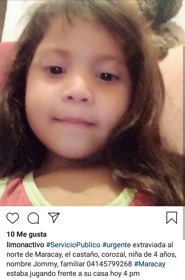 niño y niña jugando