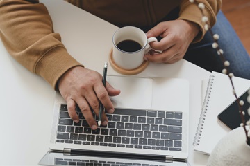 Commercial radio’s average weekly metro audiences have climbed by 7.1% to nearly 12 million people during the past four weeks, as restrictions have eased, according to a <a href="/GfK/">GfK - An NIQ Company</a> Radio Pulse e-diary survey.

Read more from <a href="/ComRadioAU/">Commercial Radio & Audio</a> here: bit.ly/3g0iAnh
#radio #audio