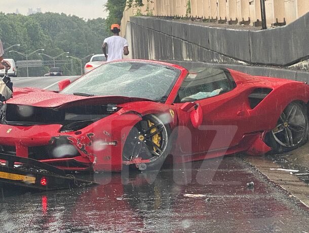 RapDeck_US's tweet photo. Lil Yachty wrecked his Ferrari 🚗 in Atlanta. Rapper would've hydroplaned.  Luckily, he escaped with minor injuries. (@TMZ) https://t.co/l4Qiaisnoo