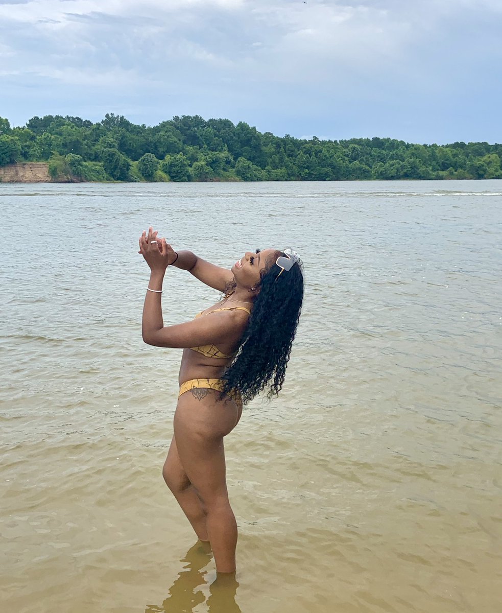 itsmaji_'s tweet photo. 🌞🏖 #FeverBeachParty https://t.co/E9764OjUFp