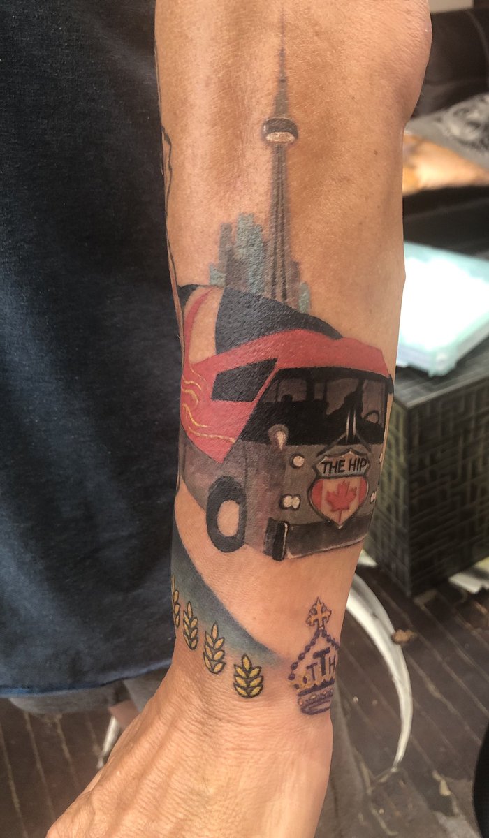 trekking_canada's tweet photo. Finally.  The start of the end for the Canada sleeve. #WheatKing
@thehipdotcom @TheHipFans @GordQuotes @HonourGord 
#thetragicallyhip #manmachinepoem https://t.co/FOucFdP98c