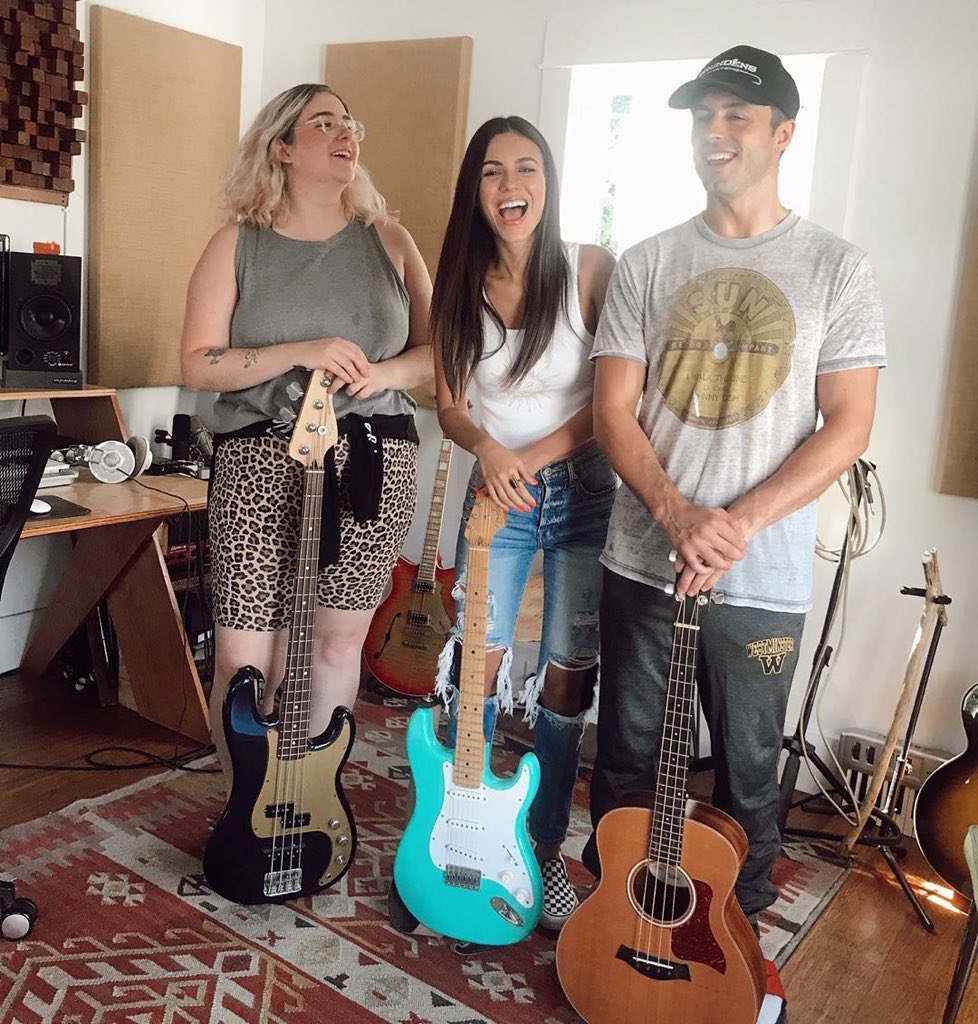 mia minichiello | ig: miapantssongwriter/vocal producer who’s recent collaboration is with the legendary kenny “babyface” edmonds. she also co-wrote “cold heart killer” by lia marie johnson. she also wrote songs for movie soundtracks. her lyrics are described as “relatable.”