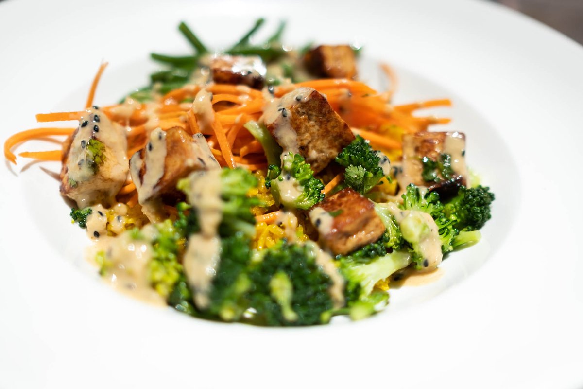 🥑 🍽 Cada persona trae su equipaje cultural y social, es muy importante acomodar la alimentación para que funcione con su estilo de vida.

English here: tinyurl.com/y8dhx6jy

#salud #alimentacion #puertovallarta #equilibriumhealingresort

healinequilibrium.com/es/que-es-una-…