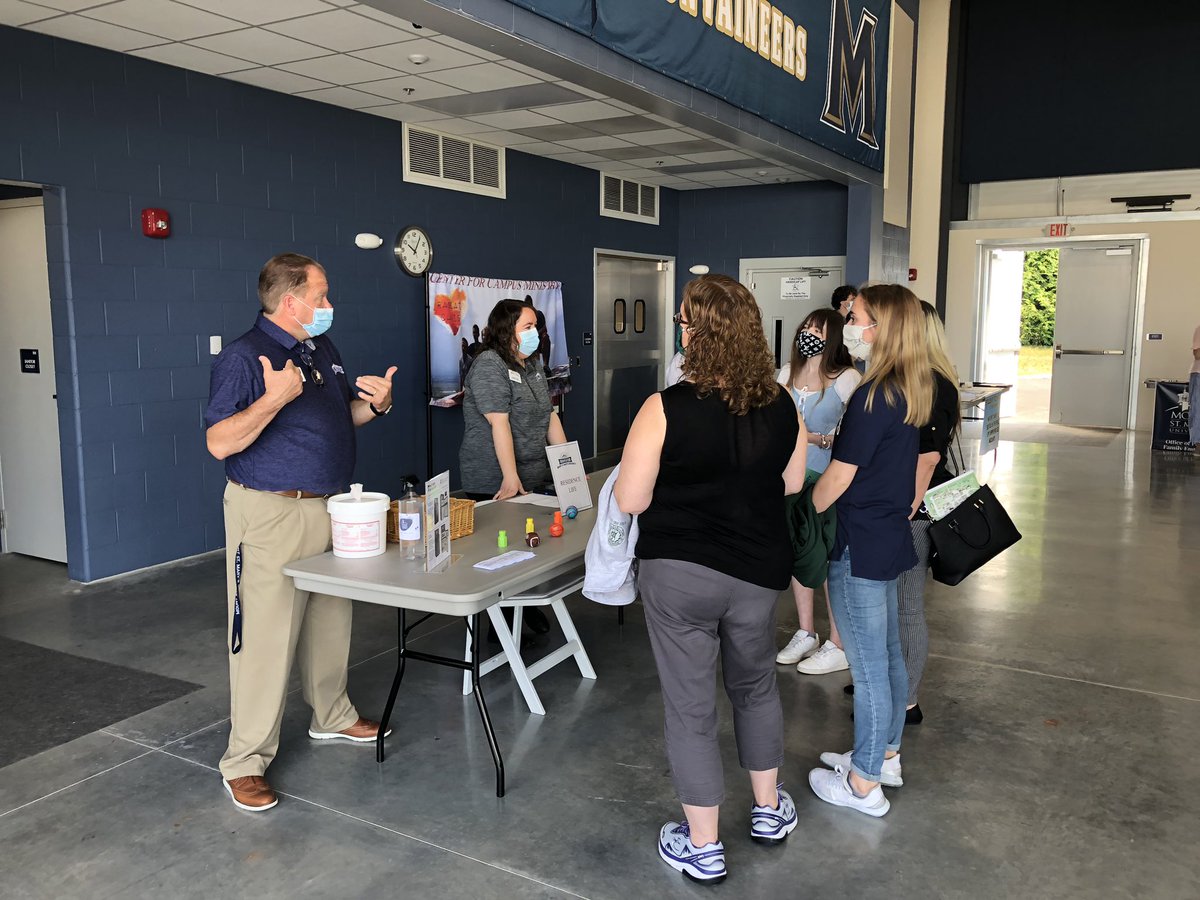Answering all of the questions at the information fair at the PAC! Stop by our table throughout orientation for a chance to win a semester rental for a microfridge. #gomount #reslifebestlife #mountainhome #summerorientation