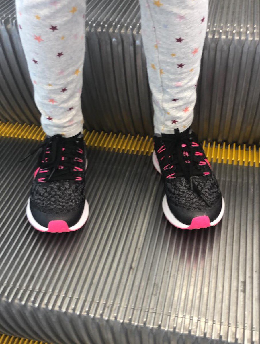 BecGilroyPod's tweet photo. When your new shoes feel so good you have to wear them straight out of the shop! @nikestore  #nikerobina #robinatowncentre #podiatry #mymumsapodiatrist @nike #nikepegasus https://t.co/1bEmEj42Ah