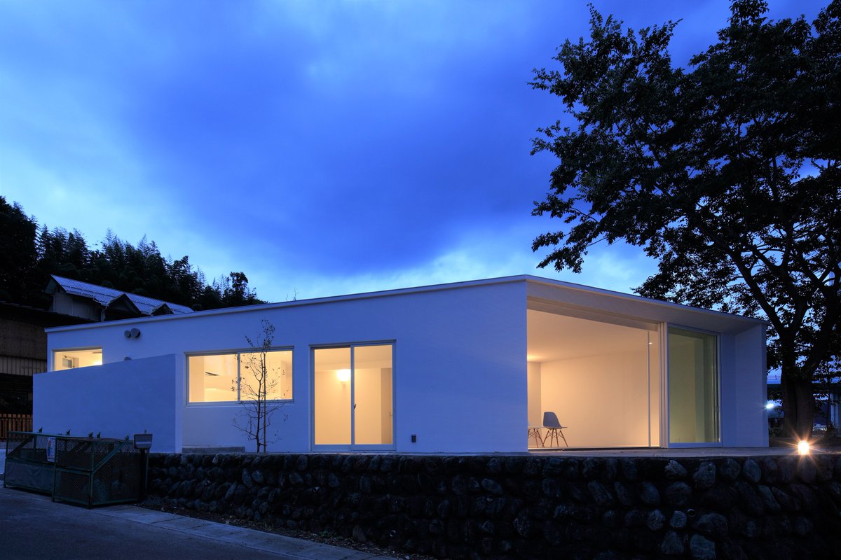 taishinkensetsu's tweet photo. #施工事例
#泰進建設 
#Lakesidehouse
#エ���スケープ建築設計事務所
#安藤毅

2013年9月号
#住宅特集

#デザイン住宅
#住宅
#家 https://t.co/UrFrVHuInW