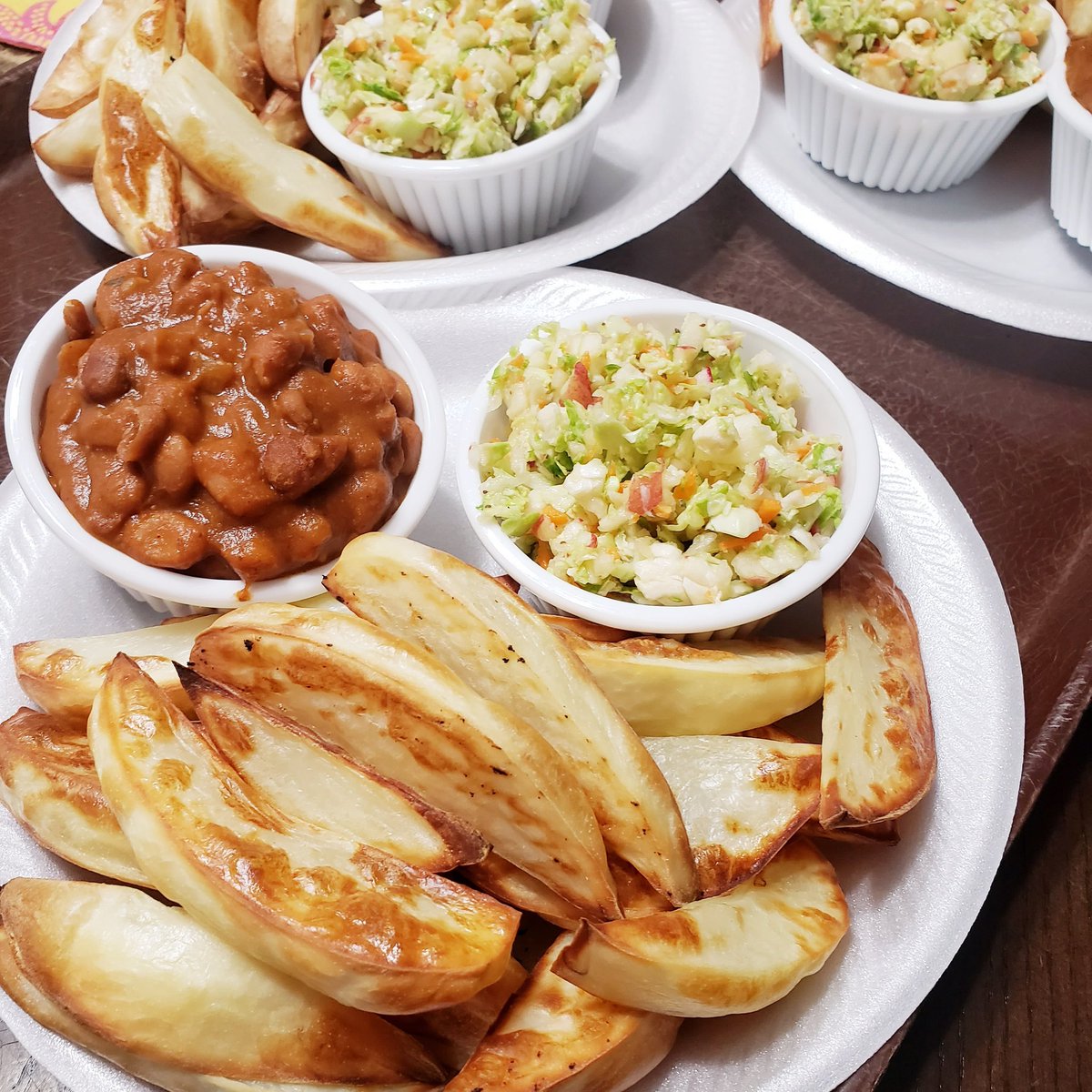 Get2dRootHealth's tweet photo. Our Plant-Powered kids aren't hard to please at dinner! Air-fried Jo-Jo fries, Brussels Sprout Slaw, and Instant Pot Baked Beans. All cooked with no added oils, no added sugar and very little sodium in the Baked beans. #MomApproves #WholeFoodPlantBased #Get2dRoot https://t.co/dnV7v8EWSO
