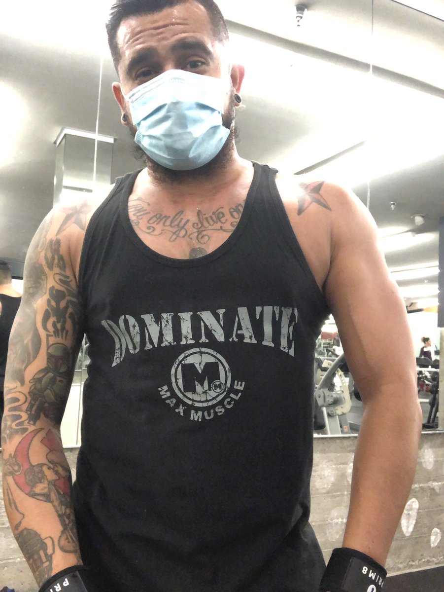 behrchaser's tweet image. First time back in the gym since January, am I doing this right? #weakaf