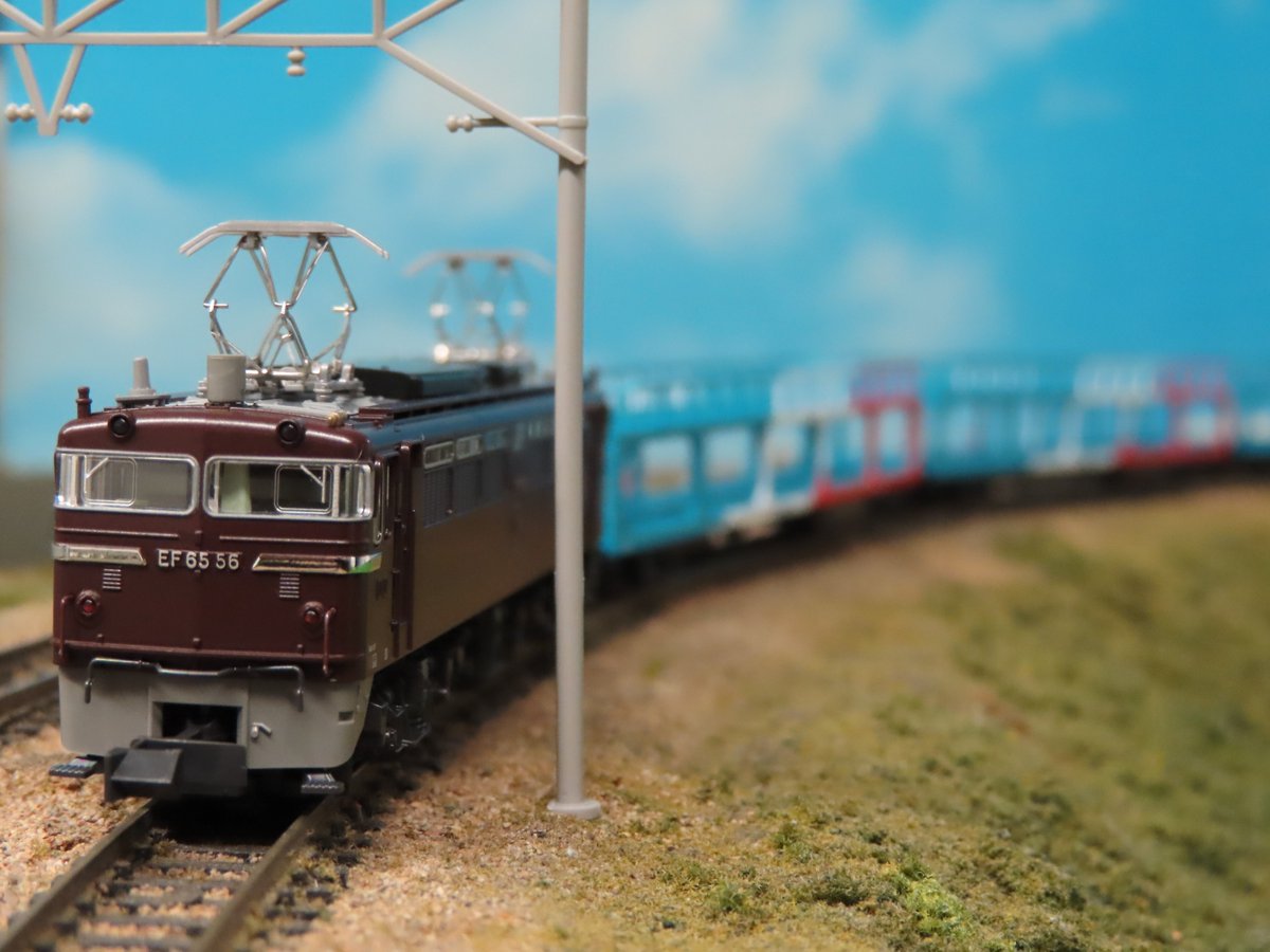 茶色の電機】 EF65 0 JR貨物（茶）タイプ好評発売中！実車はJR発足直後