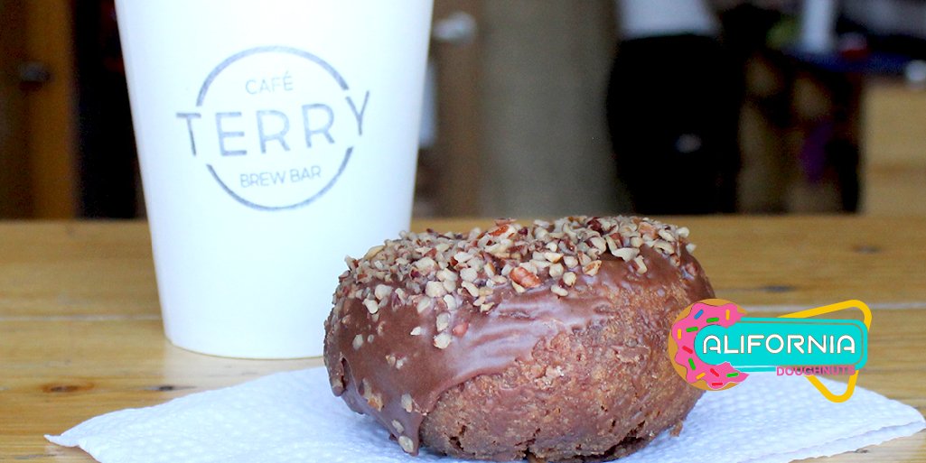 CaliforniaDoug2's tweet photo. Éste es significado de una mañana perfecta. Mañana antes de ir a trabajar, recuerda pasar por tu café y tus donas California. ✨

El café de Terry ☕
📍 Av. Mariano Otero 1917- Local 9A https://t.co/vXFgRits39