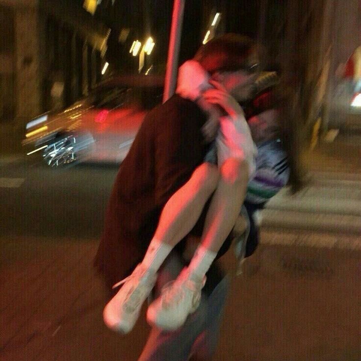 Bae Hoyoung-a whole soft goof ball-loves taking photos of you-carries you bridal style just because he extra-your uni crush turned boyfriend-“Are you sure you’re not tired? You’ve been running through my mind all day.”