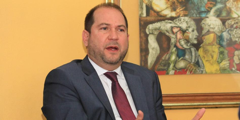 ‘El Congreso nunca había trabajado tanto como con la virtualidad’. El presidente del Senado, Lidio García, habla sobre las sesiones virtuales que acaban de terminar. 👉 eltiempo.com/politica/congr…