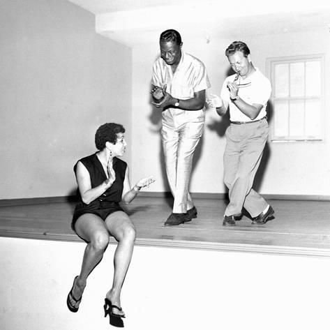 If you saw JAMMIN' THE BLUES ('44) on  @TCM hearing “1 of the world’s greatest dancers” as dubbed by  #DukeEllington, sing,  #MarieBryant, she made her professional debut @ 15 w/ #LouisArmstrong + ran her own Marie Bryant Dance Studios in the '70s:  https://twitter.com/DominiqueRevue/status/1176538305762140162?s=19  #JazzInFilm