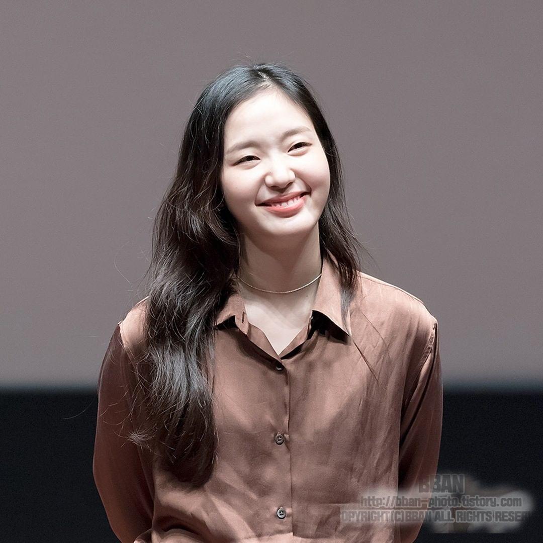 anobaganap's tweet photo. Kim Go Eun's cute gummy smile 😍

#KimGoEun https://t.co/cjDLeMstvm