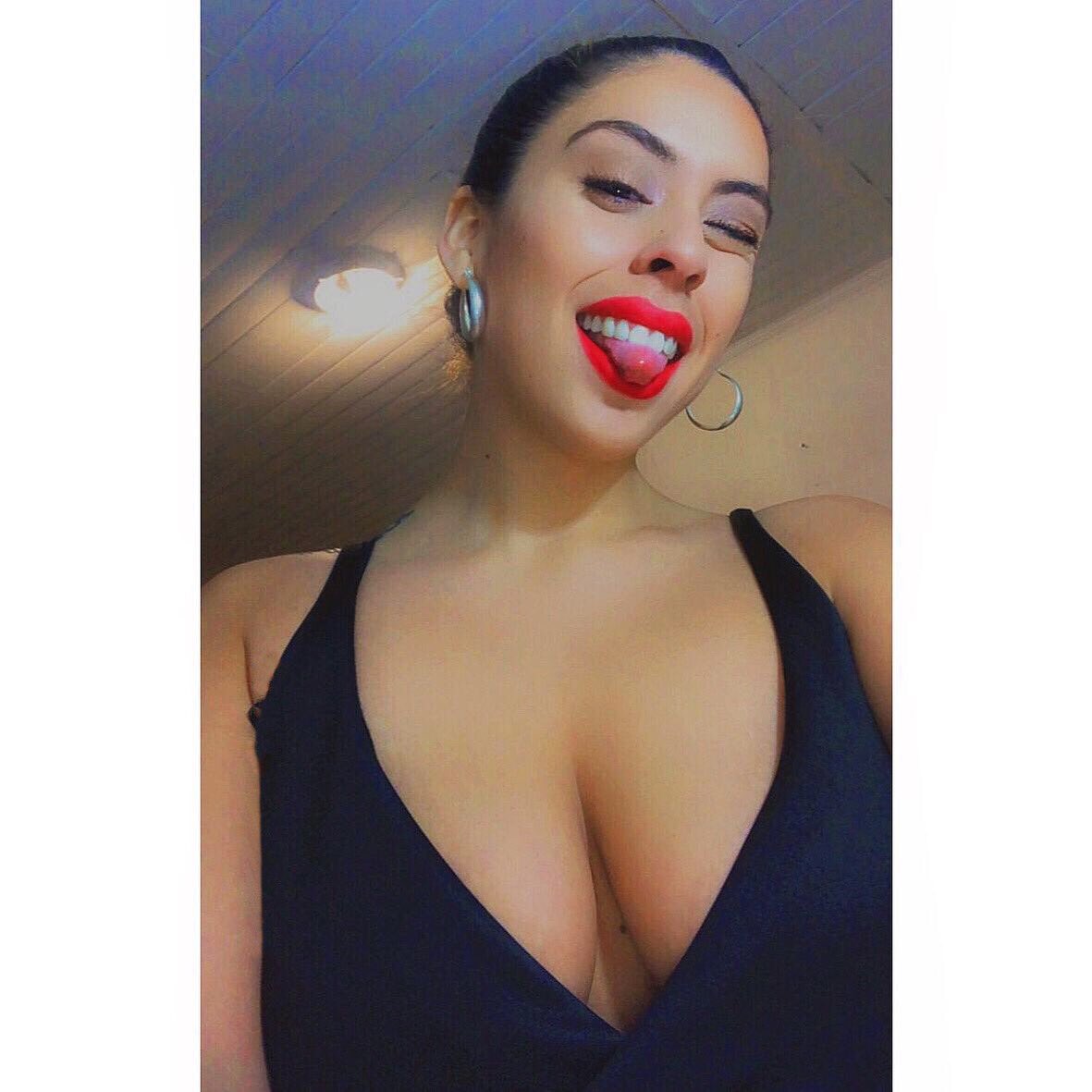 Vale Martínez tweet media