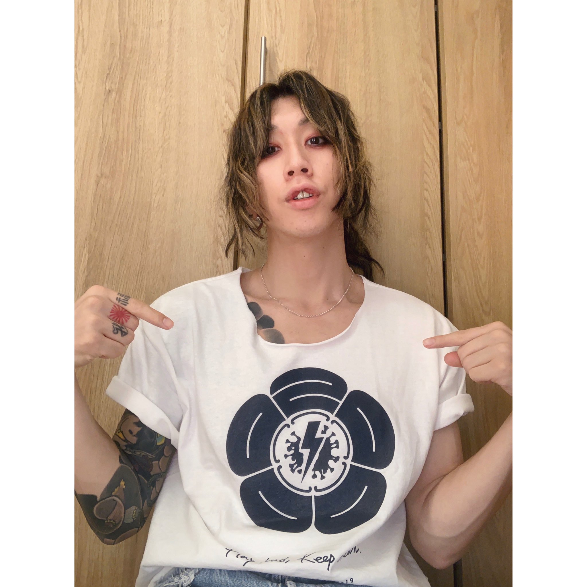 極美品　QALB SUPER BEAVER 渋谷龍太　プルオーバー　ベロア SUPERBEAVER_SOLO_SHIBUYA_news-