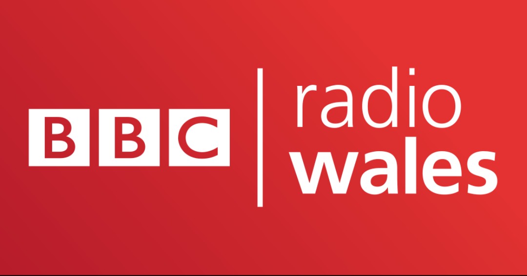 Tonight on <a href="/BBCRadioWales/">BBC Radio Wales</a> Science Cafe <a href="/adamwalton/">AdamW</a> is joined by <a href="/Lukeant/">Luke Tilley</a>, <a href="/olds_liam/">Liam Olds</a>, Mike Wilson &amp; <a href="/drsarahbeynon/">Sarah Beynon</a>, talking about their #entomology &amp; #insects actvities.

nationalinsectweek.co.uk/events/bbc-rad…

#NIW2020 #EntoAtHome #likeinsects #littlethingsthatruntheworld