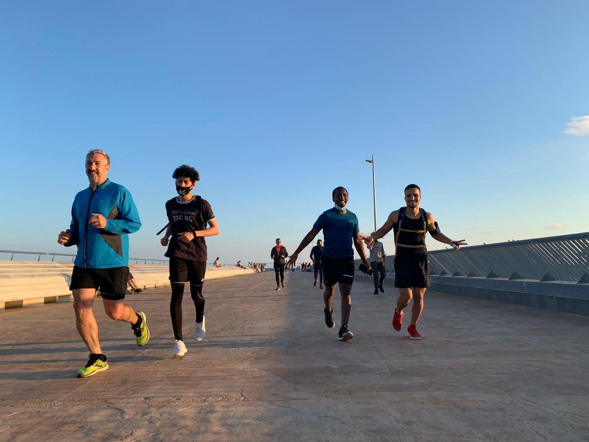 fundacionexit's tweet photo. Este fin de semana estuvimos haciendo deporte con la iniciativa #EnForma en el primer encuentro después del confinamiento 🏃 Menuda mañana de entrenamiento más👌con @ShahidA16622979 
🏅Te apuntas a la siguiente? Está abierto a cualquiera que quiera venir! #ExitTeamUp https://t.co/ZKxyM3eGWf