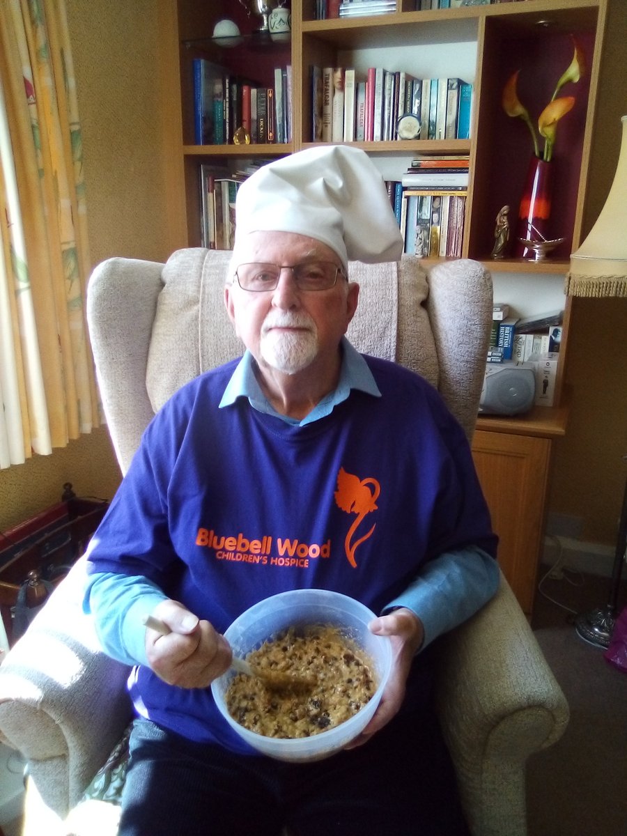 BluebellWoodCH's tweet image. Our supporters are fantastic 💕 This #Sheffield group has baked  cakes for our #LetsPledge campaign. 

You can get involved with #LetsPledge here: bluebellwood.org/letspledge 

Support Bluebell Wood however you can, at a time that's right for you 💕

@hospiceuk @Tog4ShortLives