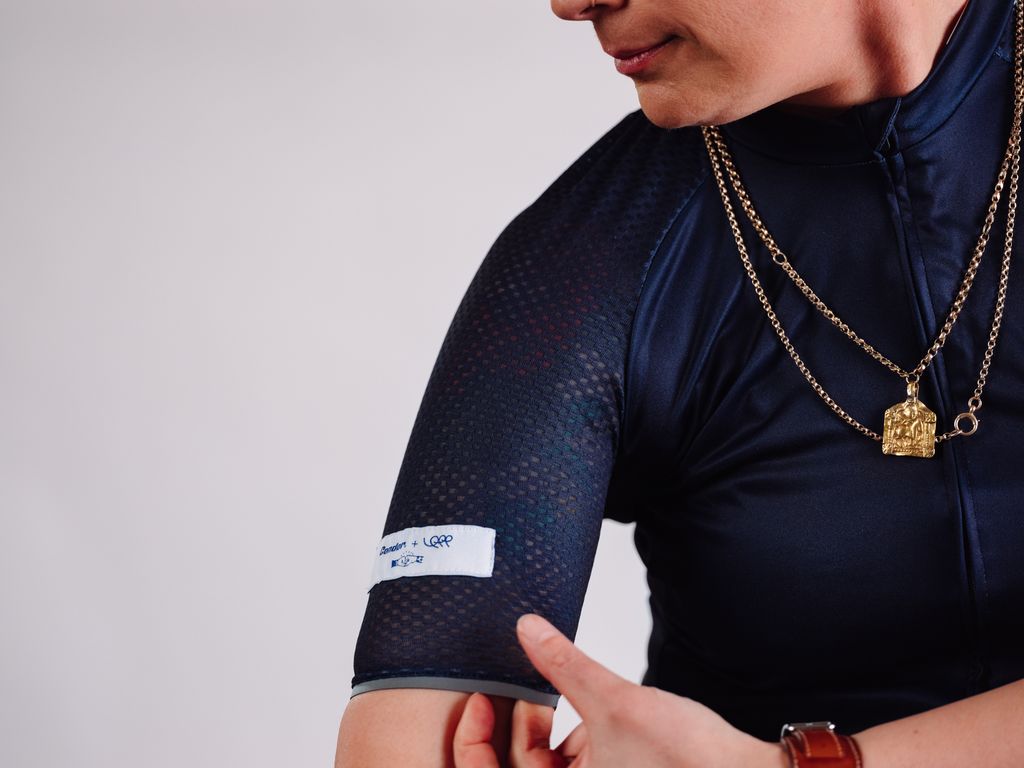 condorcycles's tweet photo. Are you heatwave ready? Our #CondorKPP jersey uses lightweight mesh across the sleeves and UV blocking fabric on the front and back.
See you (from a distance) in the sun!
Shop the jersey: https://t.co/oYO4o0QBou https://t.co/WguFRdZAWe