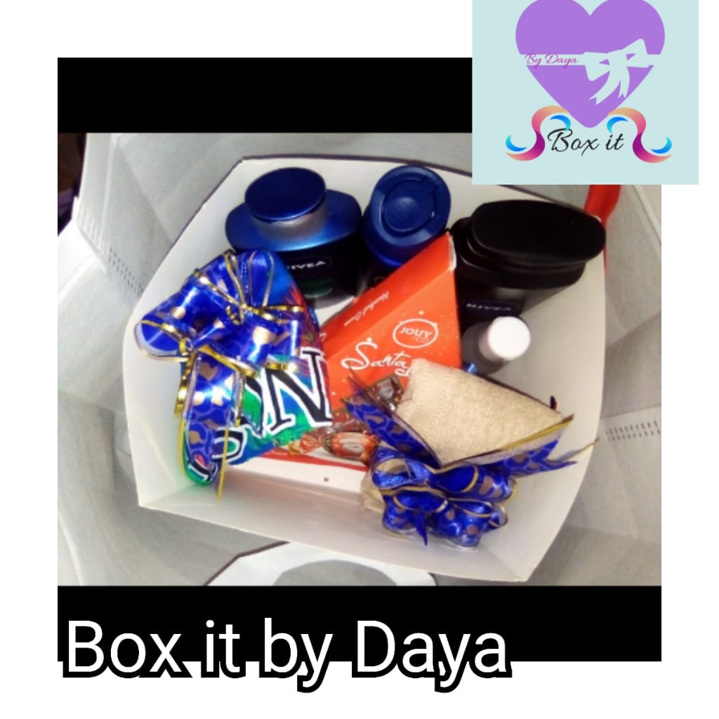 I received a surprise package from Box It By Daya on my birthday and I decided to help promote their business as a kind gesture. For all your surprise packages for friends, family and that special one, you can call them on : 0202678150