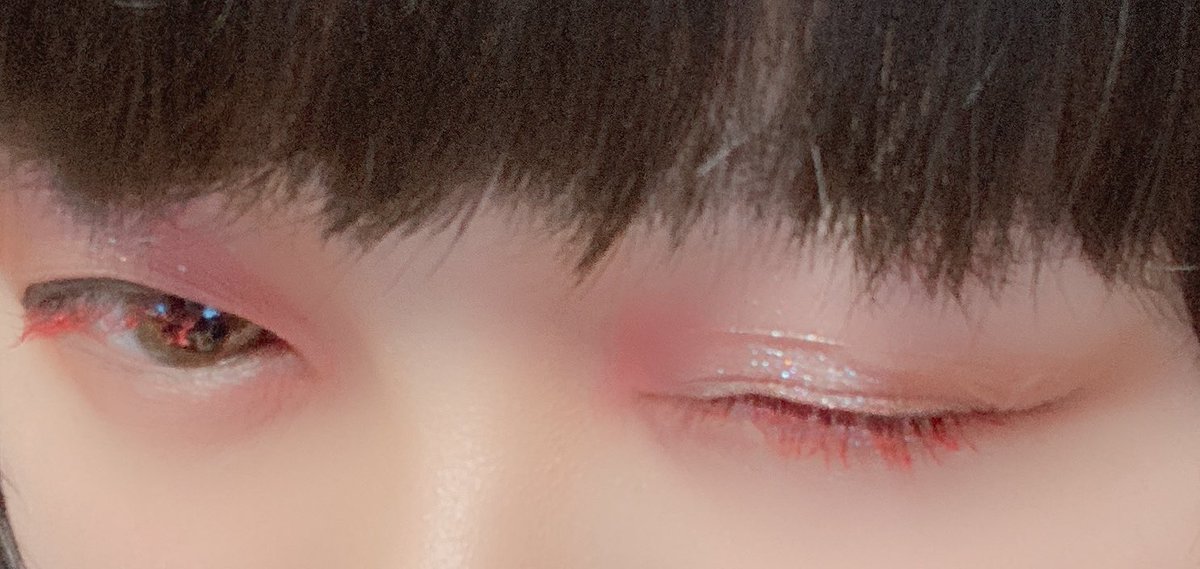 かるら Booth通販中 この前届いたズーシーのアイシャドウと今日届いたマスカラでメイクしたよ めちゃくちゃ可愛い マスカラの発色めちゃくちゃ良いのに私まつ毛無いから つらい