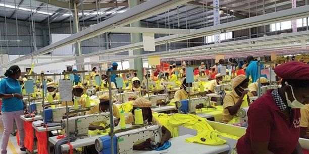 LTAfrique's tweet photo. #Rwanda : pas de récession en vue, malgré la pandémie #crise #PostCOVID19 #croissance #PIB #Subsahara @RwandaGov #recession #resilience https://t.co/5zMNG0QNaV https://t.co/GsIXfE7NLk