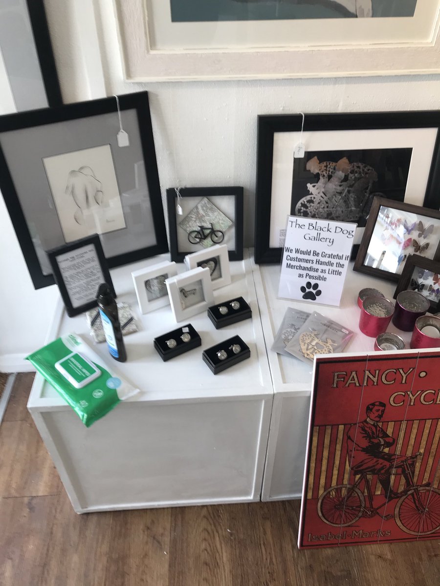 Had a great first week of re-opening , thank you so much to everyone in #Leatherhead who just dropped by to say hello and wish me luck 💕 #bespoke framing #customframing ⁦<a href="/livingkt22/">Leatherhead Living - East Surrey News</a>⁩ ⁦@mvdcbusiness⁩  ⁦<a href="/Transformleath1/">Transform Leatherhead</a>⁩  ⁦<a href="/Xav_Anderson/">Xav Anderson - Clockwork City</a>⁩ ⁦@oliviascloset