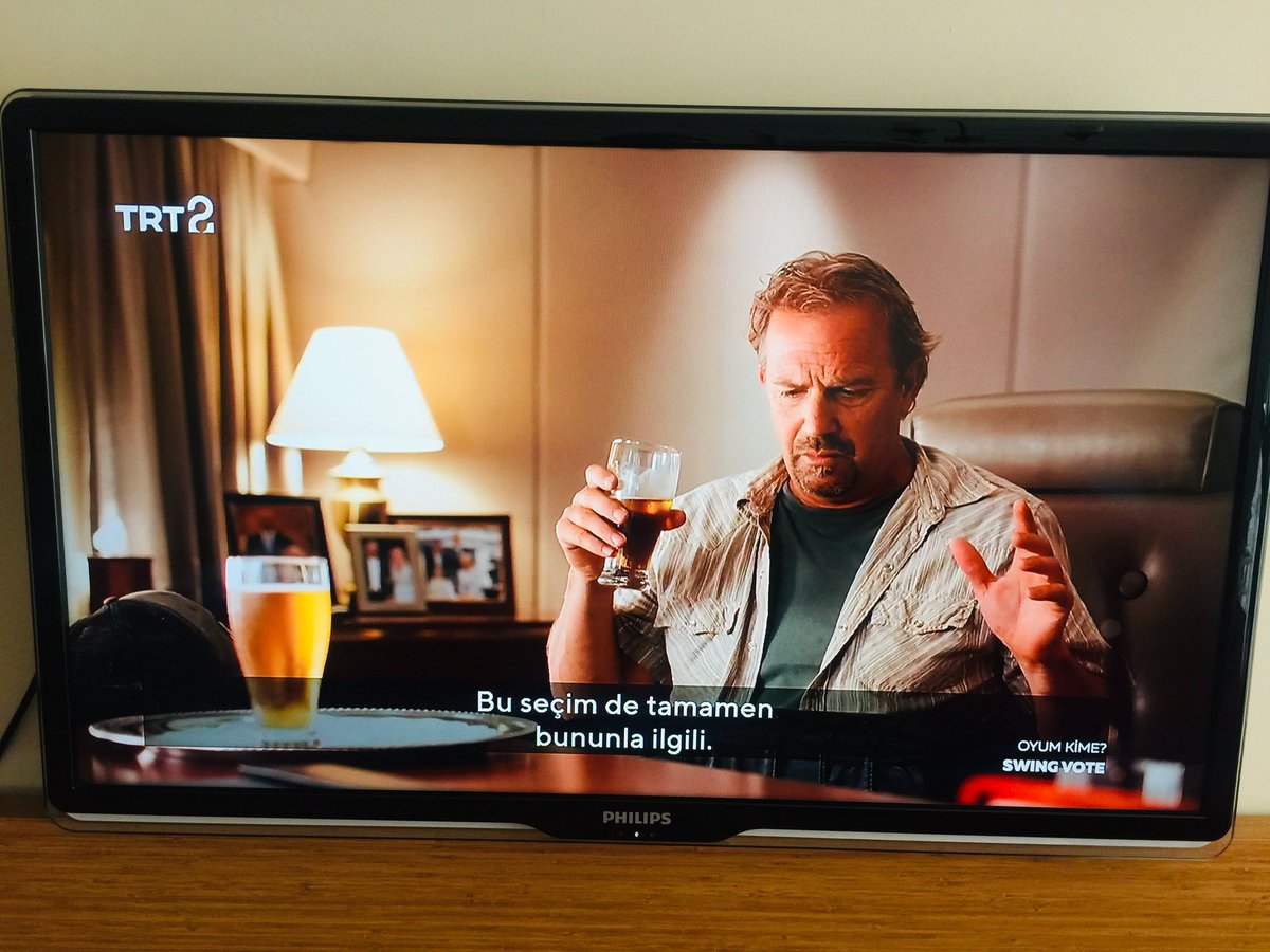 #Demokrasidemek <a href="/kafaradyo/">Kafa Radyo</a> ‘ya her fırsatta ceza verip TRT 2 ‘de gündüz vakti bira keyfi yapmaktır <a href="/nihatsirdar/">Nihat Sırdar</a>