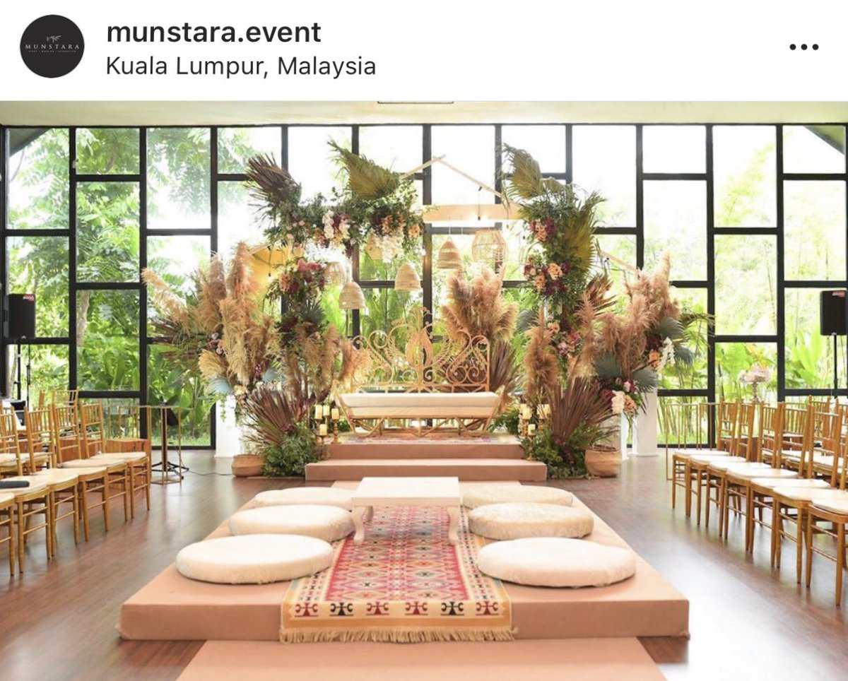 dfordella's tweet photo. Tak tahu la aku nak kahwin bila but I am just obsessed with Munstara Event wedding set up. I mean like girllll, look at it! Macam wedding mat salleh setting dia. Okay sanggup simpan duit dari sekarang, lagipun kahwin dah tak boleh ajak ramai orang. Boleh jimat duit banyak hahaha https://t.co/euFMzoBAe4