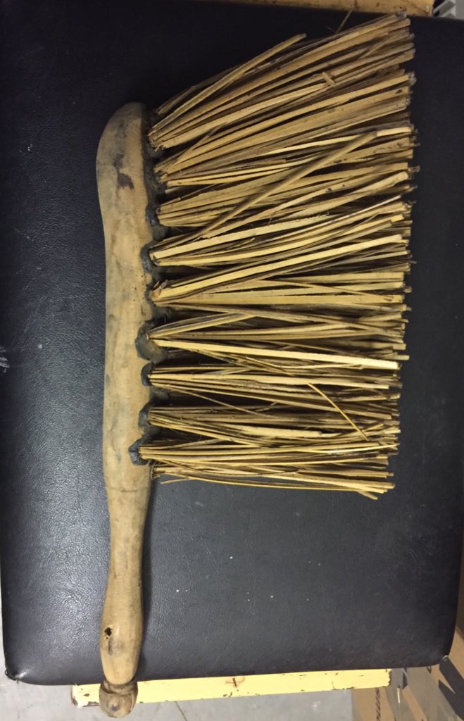 WhitchurchHosp's tweet photo. Brush making job @WhitchurchHosp an example of the many jobs advertised in the early years of the hospital. We found these brushes while searching for artefacts
#mentalhealthhistory #OT #brushmaking #redcuttingsbook https://t.co/npSVMBRY0q